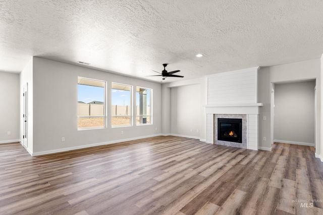 4358 E Woodmurra St, Meridian, ID 83642