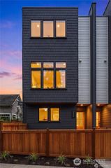 3636 Greenwood Avenue N #B, Seattle, WA 98103