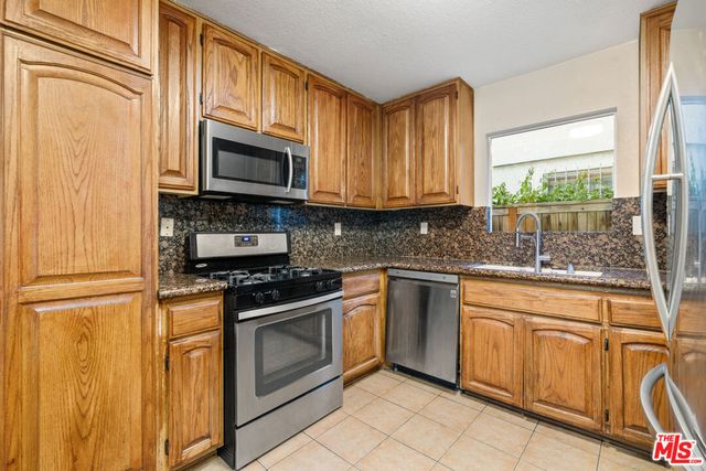 9155 Cedros Avenue 1, Panorama City, CA 91402
