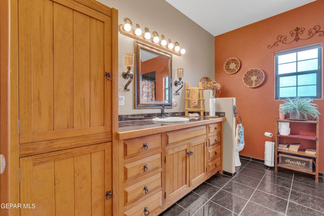 1930 SAN JOSE Road, La Mesa, NM 88044