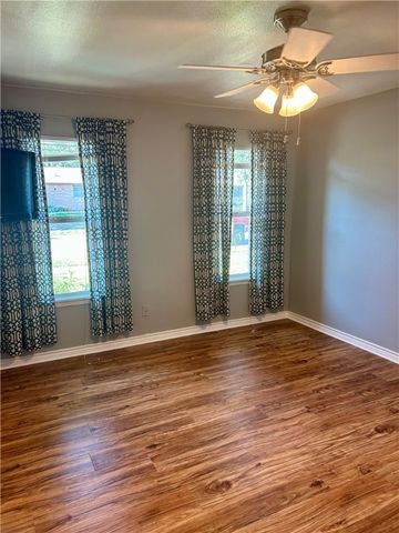 1806 Volga Dr, Corpus Christi, TX 78412