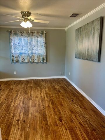 1806 Volga Dr, Corpus Christi, TX 78412