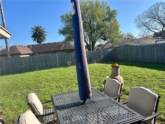 1806 Volga Dr, Corpus Christi, TX 78412