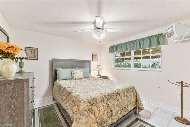 4832 Triton CT W, Cape Coral, FL 33904