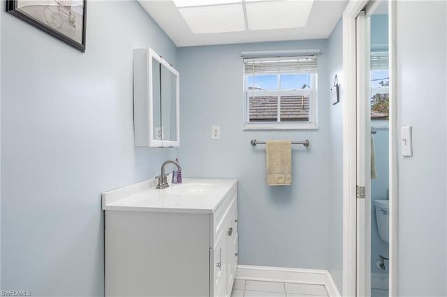 4832 Triton CT W, Cape Coral, FL 33904