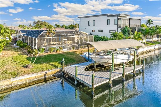 4832 Triton CT W, Cape Coral, FL 33904