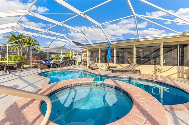 4832 Triton CT W, Cape Coral, FL 33904