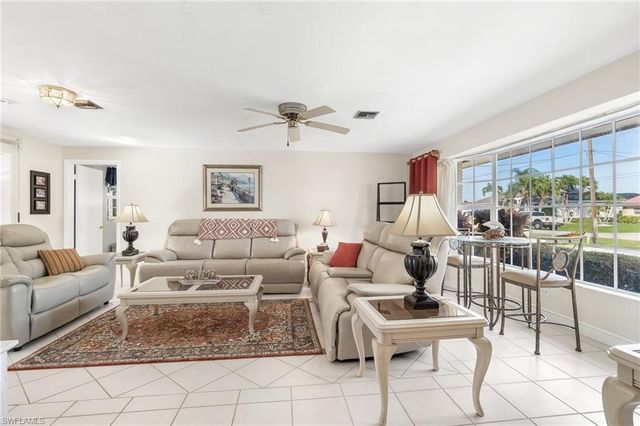 4832 Triton CT W, Cape Coral, FL 33904