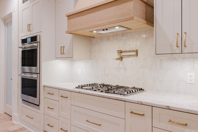 7048 Hannah Ln, Benton, AR 72019