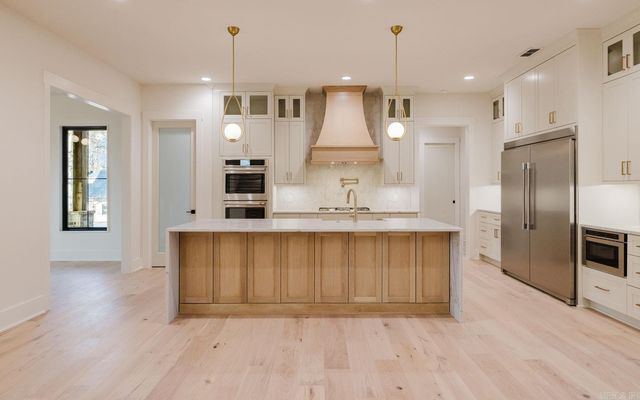 7048 Hannah Ln, Benton, AR 72019