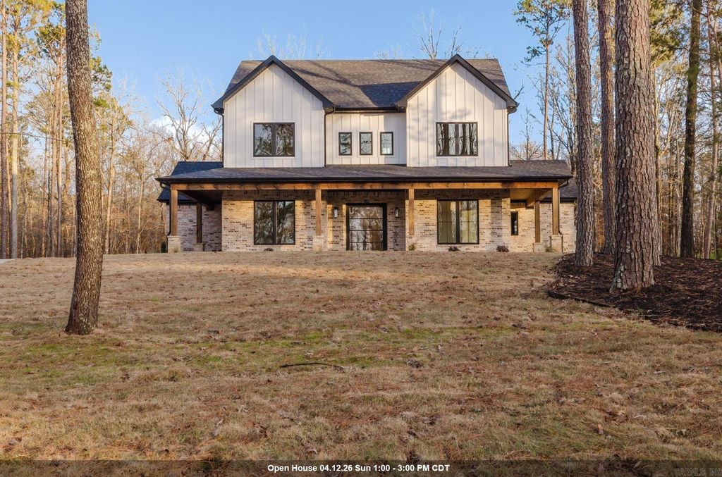 7048 Hannah Ln, Benton, AR 72019