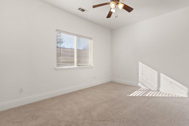 6129 Merry Ln, Carmichael, CA 95608