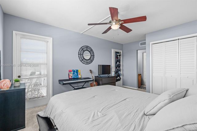 3050 NE 16th Ave 605, Oakland Park, FL 33334