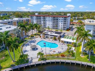 3050 NE 16th Ave 605, Oakland Park, FL 33334