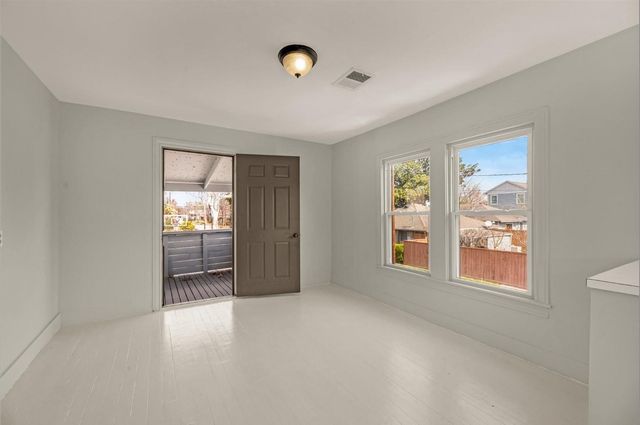 2415 Columbia Street, Houston, TX 77008