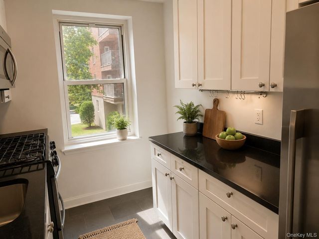 555 Broadway 1i, Hastings-on-hudson, NY 10706
