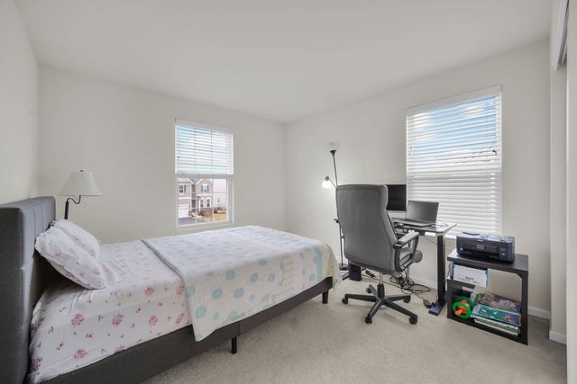 4255 FRASER Circle, Naperville, IL 60564