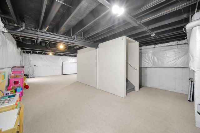 4255 FRASER Circle, Naperville, IL 60564