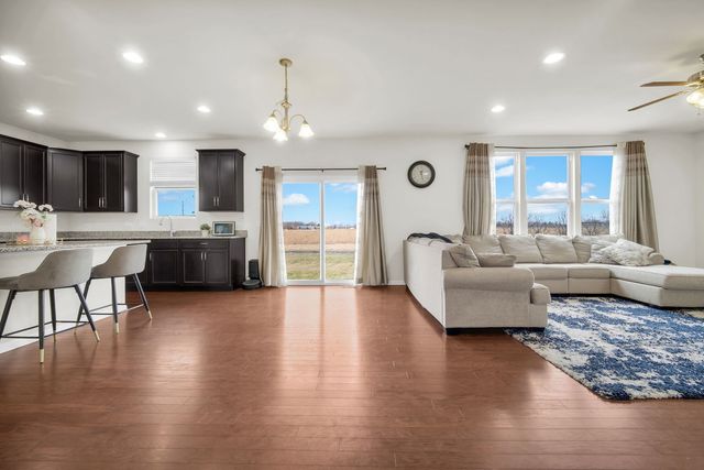 4255 FRASER Circle, Naperville, IL 60564