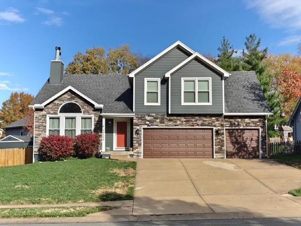 10135 N Tracy Avenue, Kansas City, MO 64155