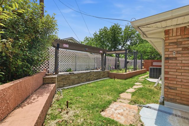 1209 Southwood Drive, Woodway, TX 76712