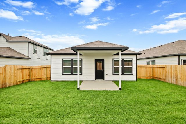 12026 Curlin Drive, Willis, TX 77318