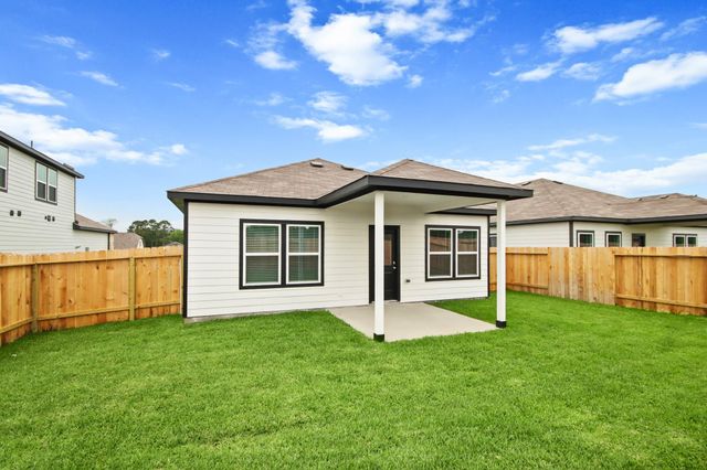 12026 Curlin Drive, Willis, TX 77318