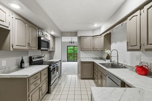 3362 Park 16th Street 0, Moline, IL 61265