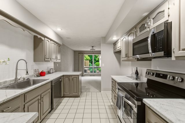 3362 Park 16th Street 0, Moline, IL 61265