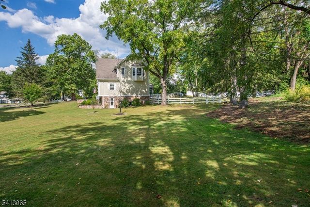 28 Lafayette Ln, Bernards Twp., NJ 07920