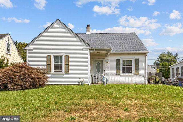 16 JAMES RD, Hatboro, PA 19040