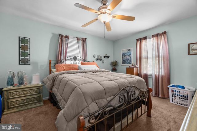 16 JAMES RD, Hatboro, PA 19040