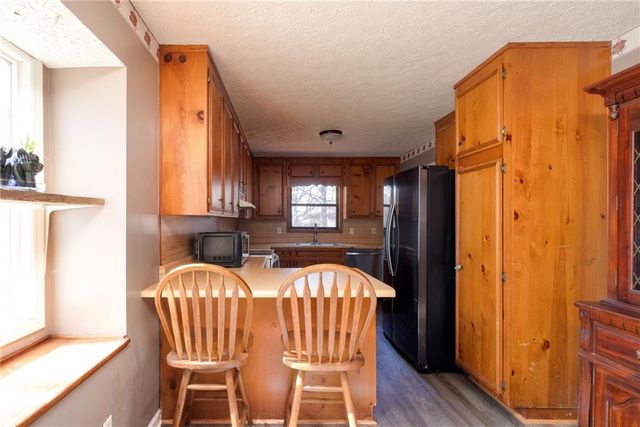 522 Victoria Road, Woodstock, GA 30189