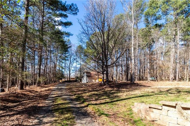 522 Victoria Road, Woodstock, GA 30189