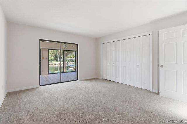 11621 W Riverhaven Drive, Homosassa, FL 34448
