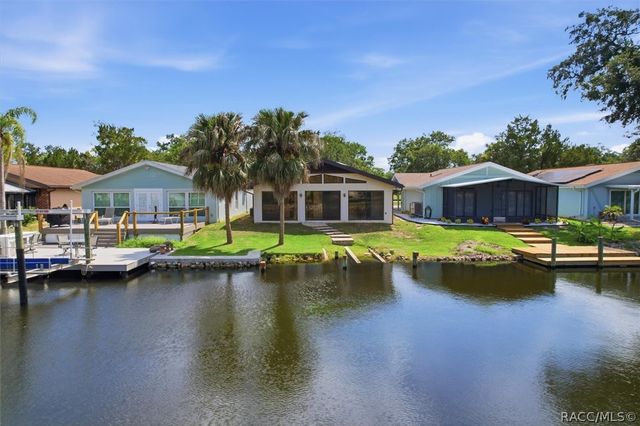 11621 W Riverhaven Drive, Homosassa, FL 34448