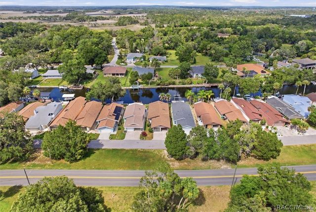 11621 W Riverhaven Drive, Homosassa, FL 34448