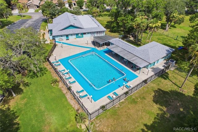 11621 W Riverhaven Drive, Homosassa, FL 34448