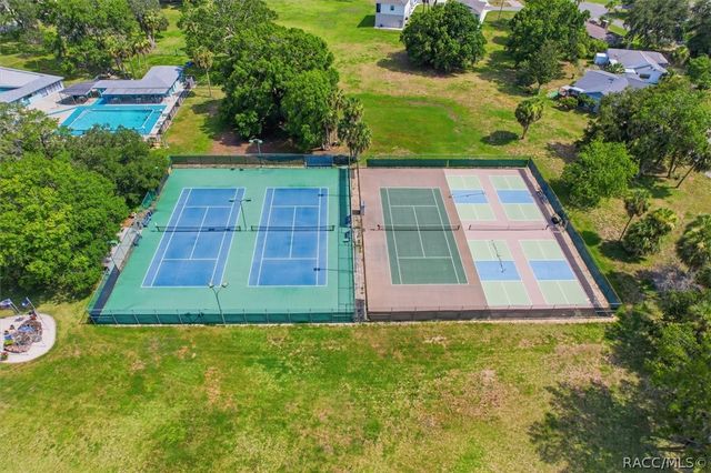 11621 W Riverhaven Drive, Homosassa, FL 34448