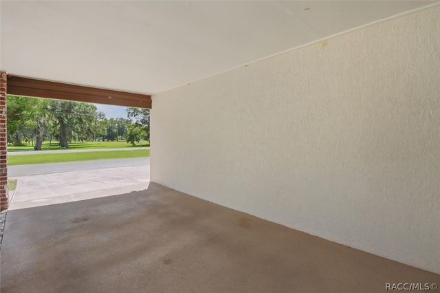 11621 W Riverhaven Drive, Homosassa, FL 34448