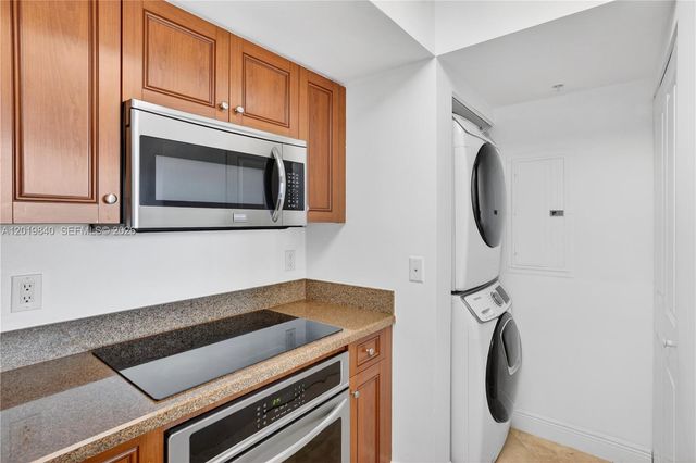 347 N New River Dr E 2205, Fort Lauderdale, FL 33301