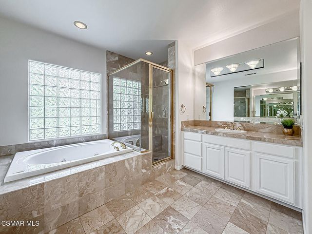 185 Jaycroft Court, Lake Sherwood, CA 91361