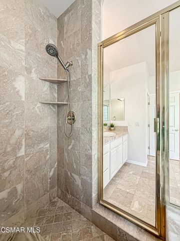 185 Jaycroft Court, Lake Sherwood, CA 91361