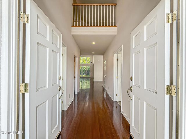 185 Jaycroft Court, Lake Sherwood, CA 91361