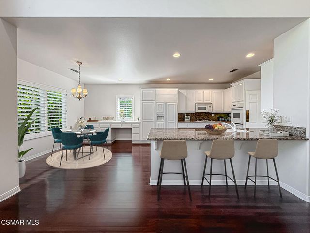 185 Jaycroft Court, Lake Sherwood, CA 91361