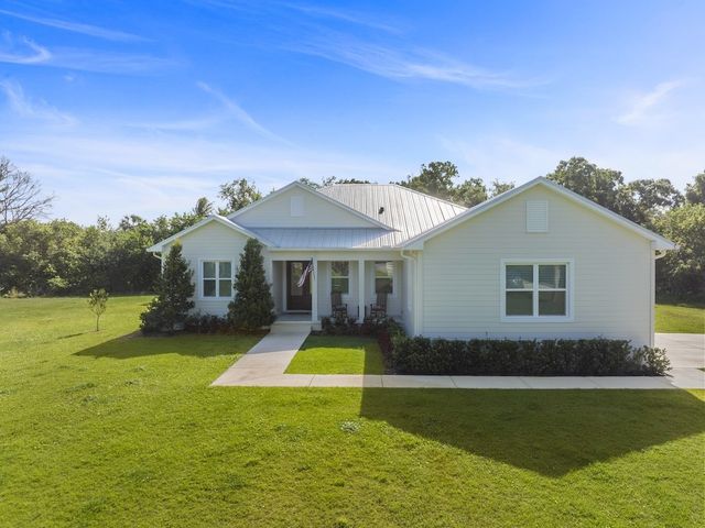 3205 67th Street, Vero Beach, FL 32967