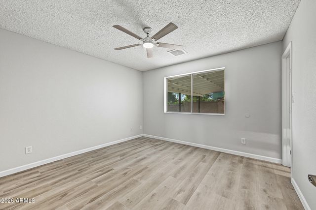 313 W PIUTE Avenue, Phoenix, AZ 85027