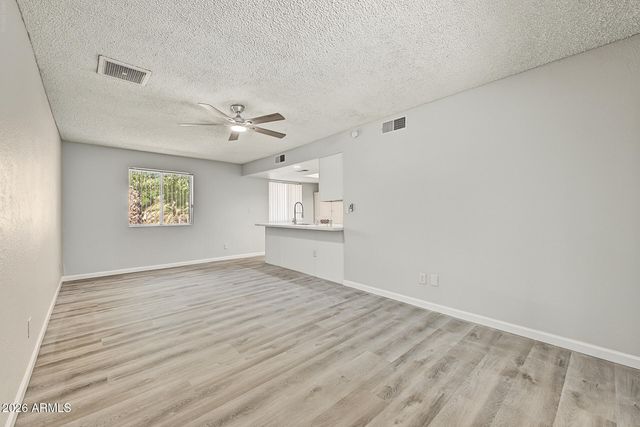 313 W PIUTE Avenue, Phoenix, AZ 85027