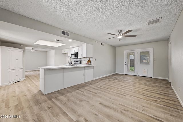 313 W PIUTE Avenue, Phoenix, AZ 85027