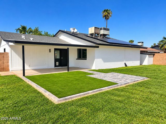 313 W PIUTE Avenue, Phoenix, AZ 85027